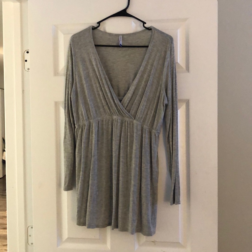 XL maternity shirt